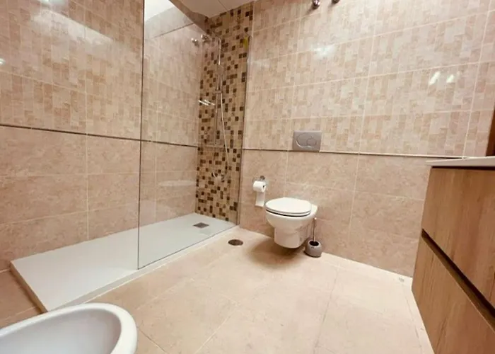 Sunny Island D1, Cristianos * Chayofa