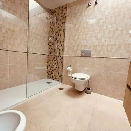 Sunny Island D1, Cristianos * Chayofa