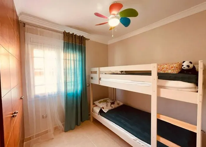 Sunny Island D1, Cristianos * Chayofa