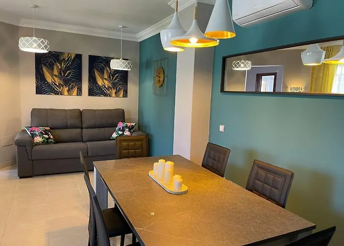 Sunny Island D1, Cristianos