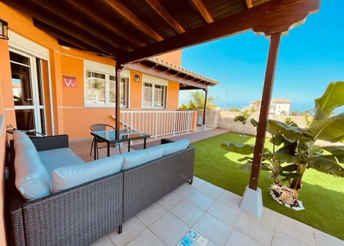 Sunny Island D1, Cristianos בית נופש