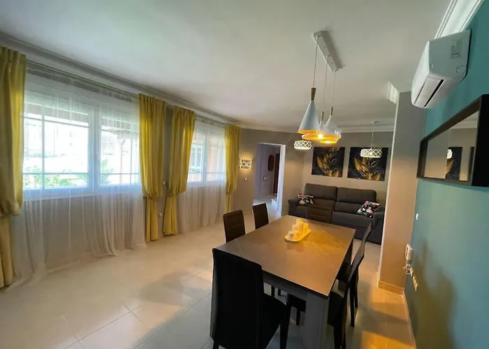 Sunny Island D1, Cristianos בית נופש *