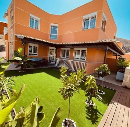 Sunny Island D1, Cristianos בית נופש *